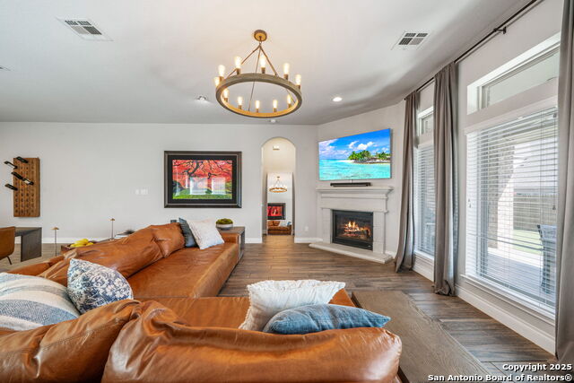 Image 8 of 38 For 9780 Innes Pl