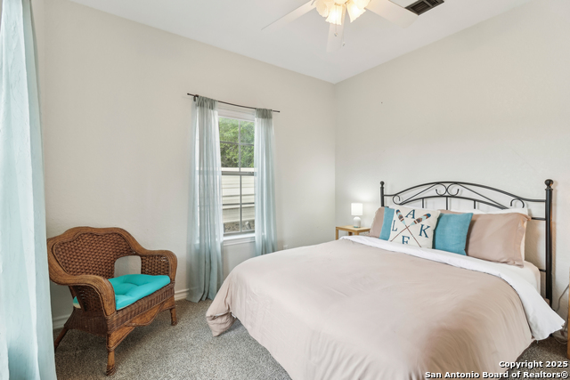 Image 18 of 40 For 208 Woodridge
