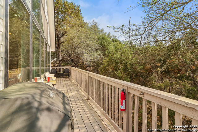 Image 30 of 40 For 208 Woodridge