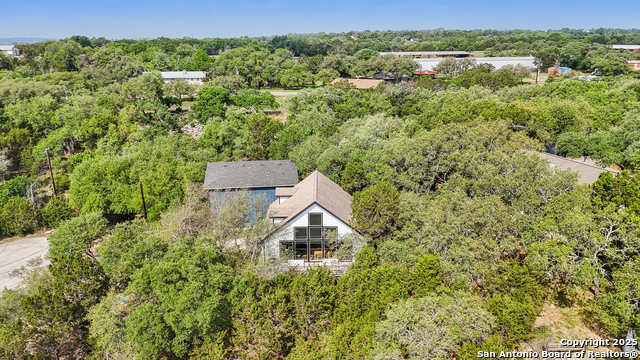 Image 36 of 40 For 208 Woodridge