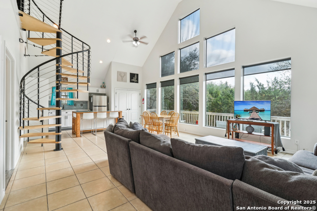 Image 7 of 40 For 208 Woodridge