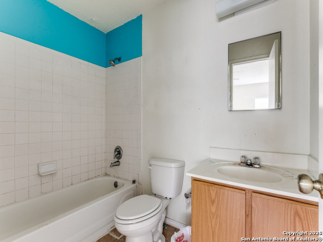 Image 23 of 32 For 4955 Brianna Pl