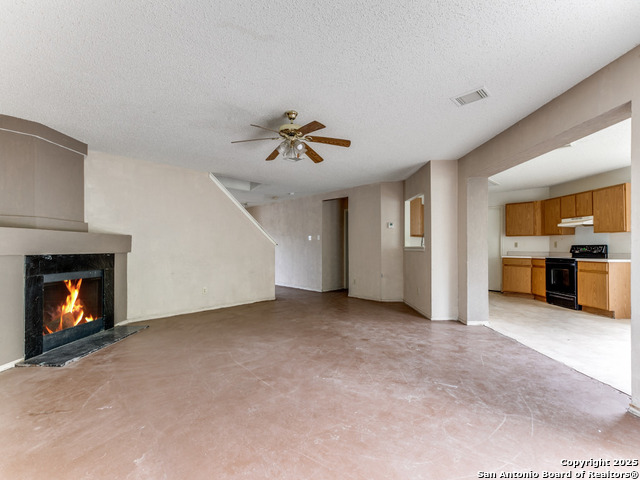 Image 8 of 32 For 4955 Brianna Pl