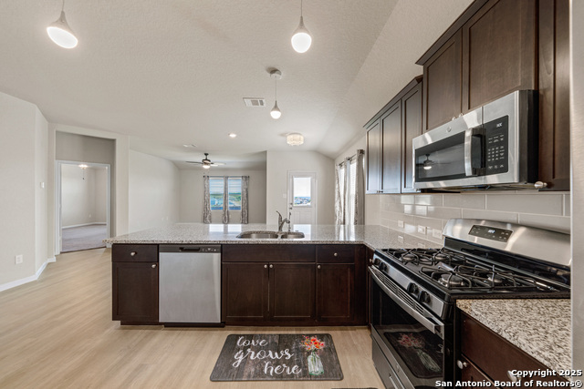 Image 13 of 32 For 13218 Thyme Way