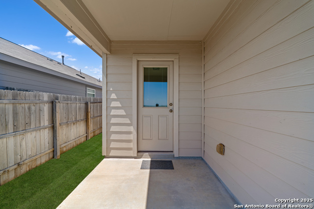 Image 26 of 32 For 13218 Thyme Way