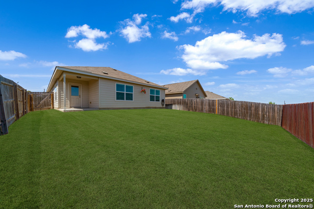 Image 28 of 32 For 13218 Thyme Way