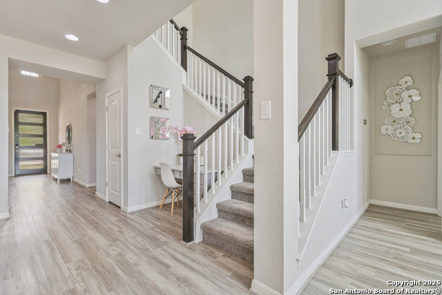 Listing photo id 13 for 13324 Romulus Way