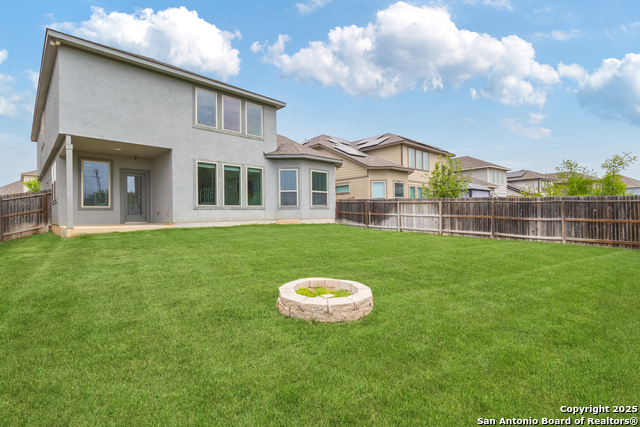 Listing photo id 24 for 13324 Romulus Way