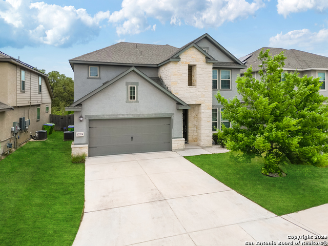 Listing photo id 1 for 13324 Romulus Way