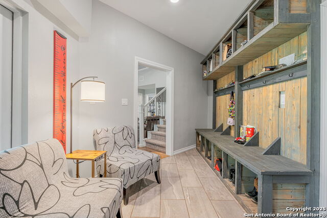 Listing photo id 24 for 8730 Avator Circle