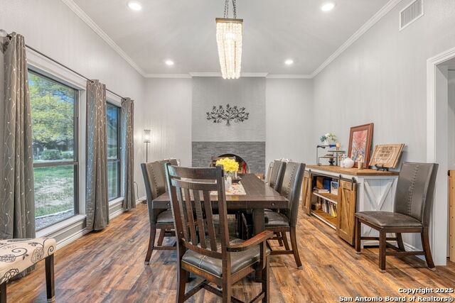 Listing photo id 27 for 8730 Avator Circle