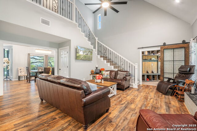 Listing photo id 1 for 8730 Avator Circle