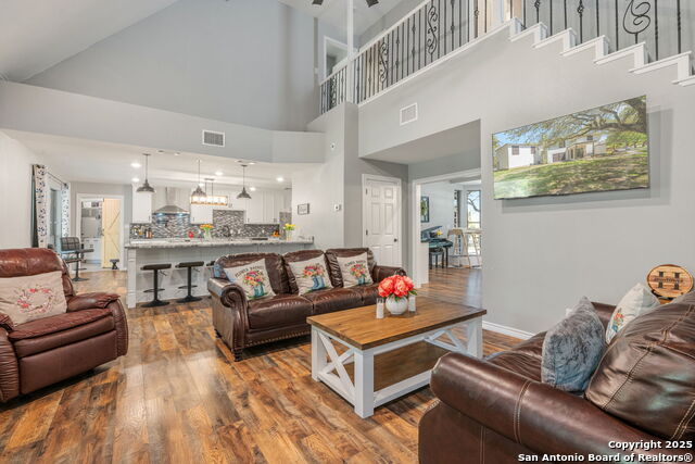 Listing photo id 28 for 8730 Avator Circle