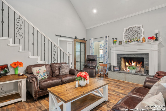 Listing photo id 29 for 8730 Avator Circle