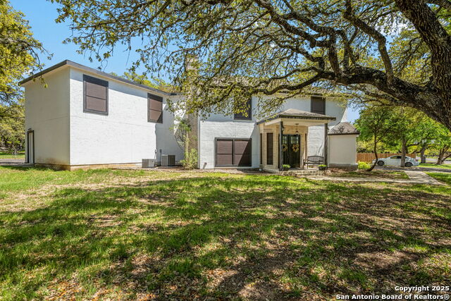 Listing photo id 30 for 8730 Avator Circle