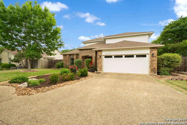 Image 2 of 33 For 19719 Encino Way
