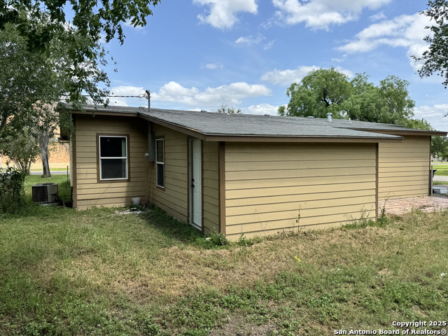 Listing photo id 14 for 601 Mesquite
