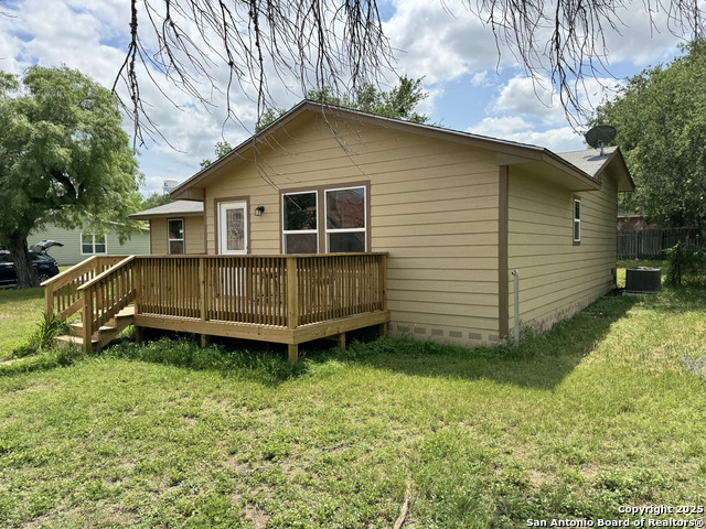 Listing photo id 0 for 601 Mesquite