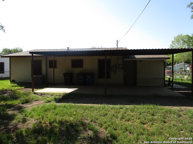 Listing photo id 0 for 4223 Seabrook