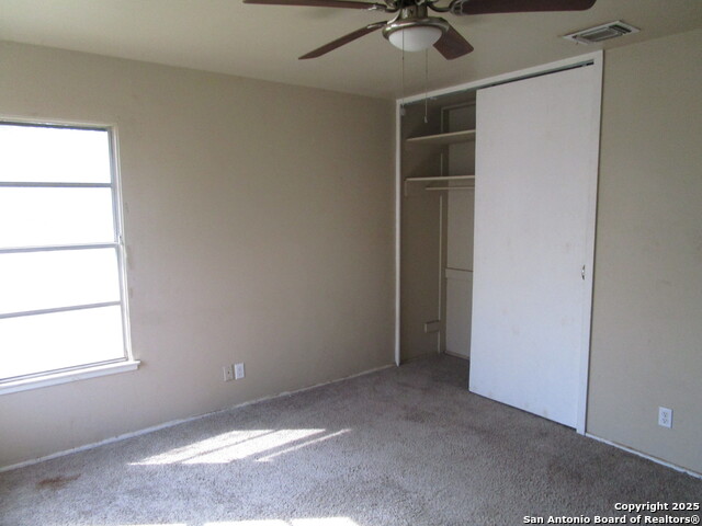 Listing photo id 3 for 4223 Seabrook