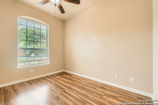 Image 13 of 28 For 805 Raceland