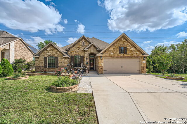 Image 2 of 28 For 805 Raceland