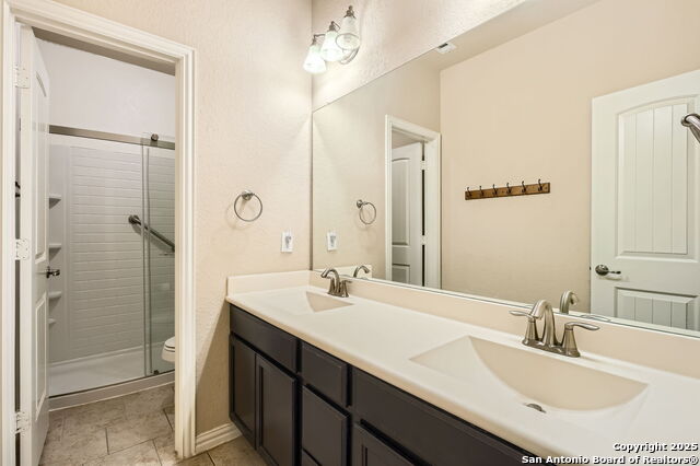 Image 24 of 28 For 805 Raceland