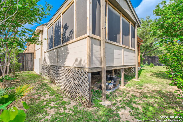 Image 28 of 28 For 805 Raceland