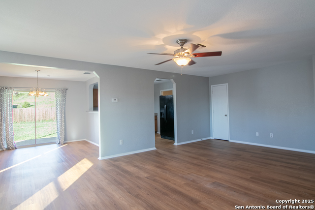 Image 5 of 19 For 24246 Waterwell Oaks