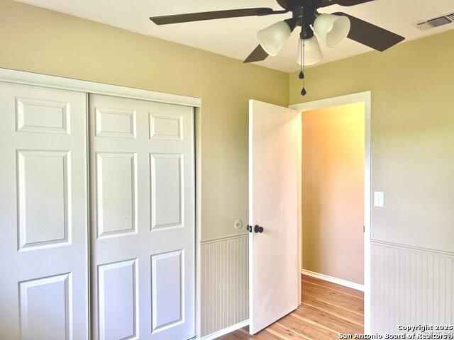 Image 21 of 36 For 6811 Spring Manor