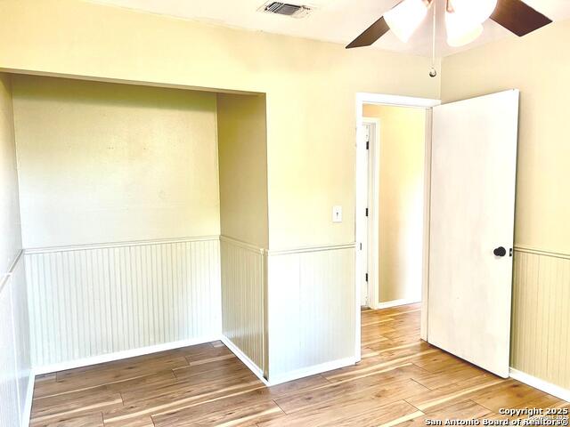 Image 28 of 36 For 6811 Spring Manor