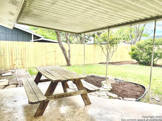 Image 31 of 36 For 6811 Spring Manor