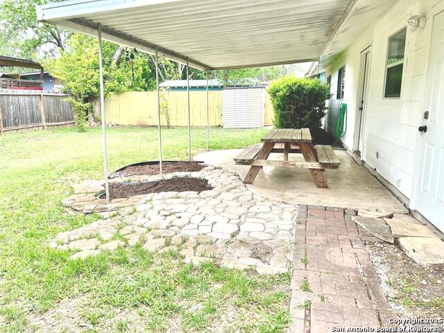 Image 32 of 36 For 6811 Spring Manor