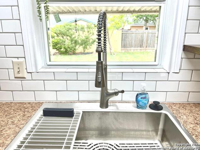 Image 36 of 36 For 6811 Spring Manor