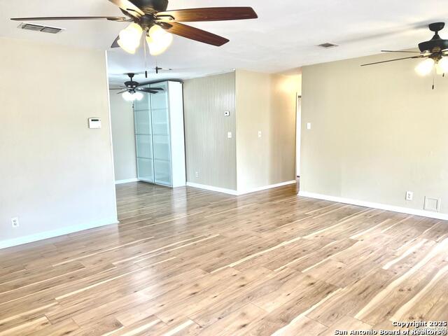 Image 9 of 36 For 6811 Spring Manor