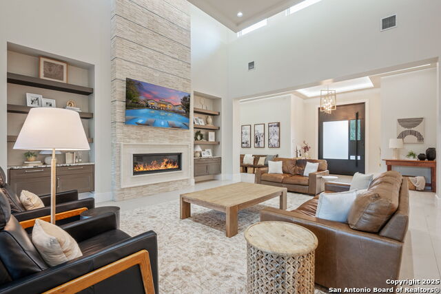 Image 4 of 37 For 25026 Caliza Cove