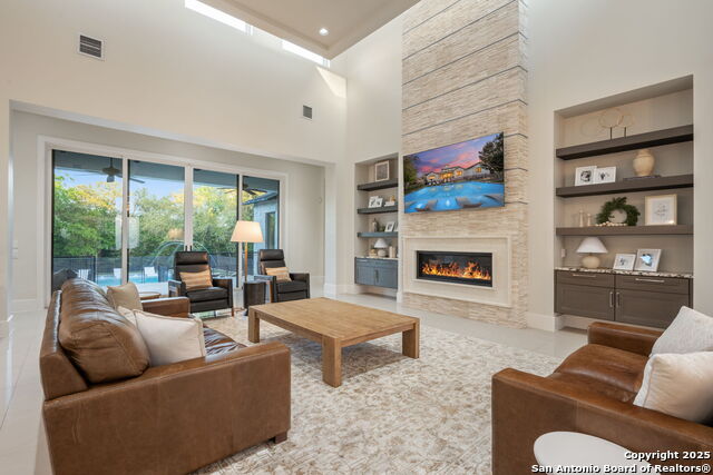 Image 6 of 37 For 25026 Caliza Cove
