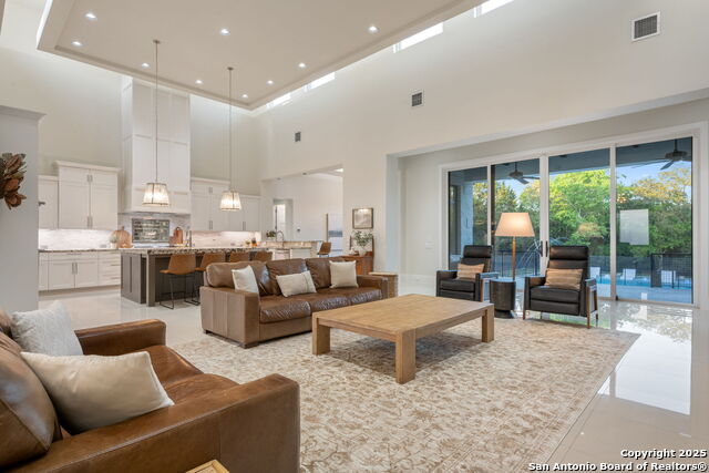 Image 7 of 37 For 25026 Caliza Cove