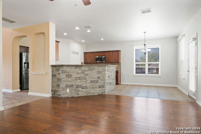 Image 9 of 26 For 511 Sedberry