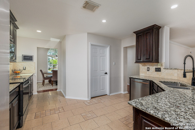 Image 15 of 29 For 1643 Sunnycrest