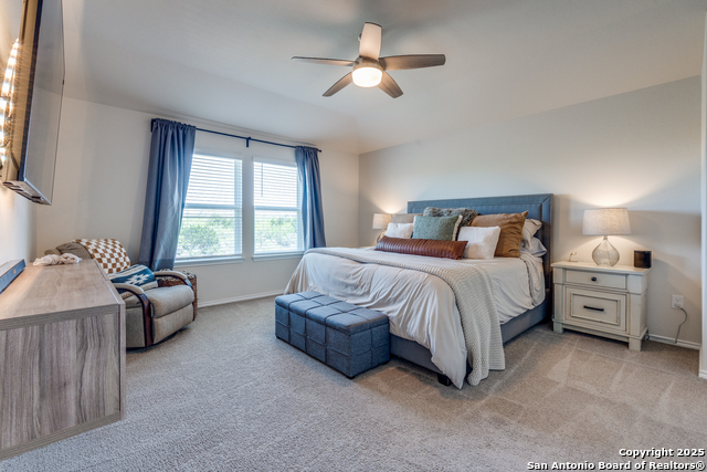 Listing photo id 13 for 5326 Scoria Trail