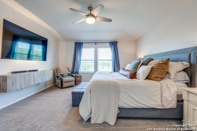 Listing photo id 15 for 5326 Scoria Trail