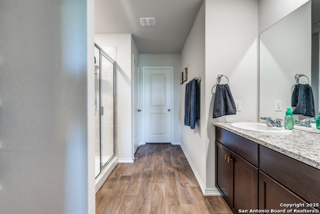 Listing photo id 17 for 5326 Scoria Trail