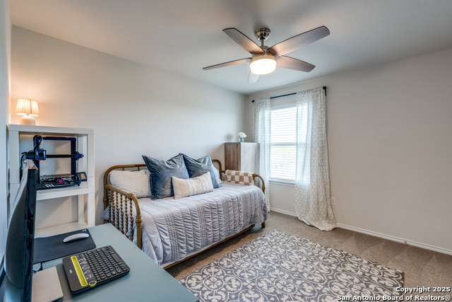 Listing photo id 19 for 5326 Scoria Trail