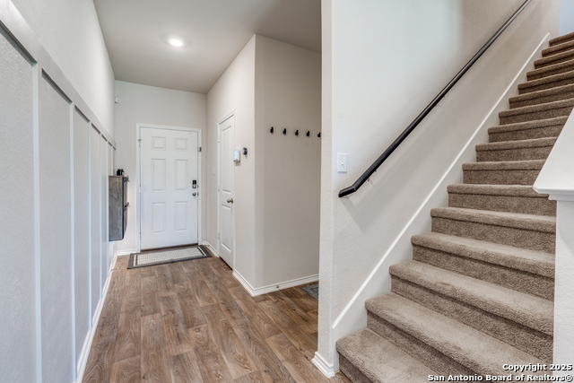 Listing photo id 3 for 5326 Scoria Trail