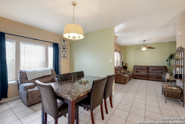 Image 7 of 17 For 2411 Crown Crossing