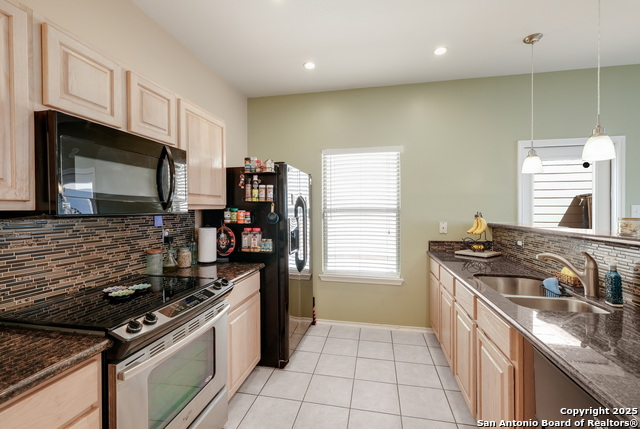 Image 8 of 17 For 2411 Crown Crossing