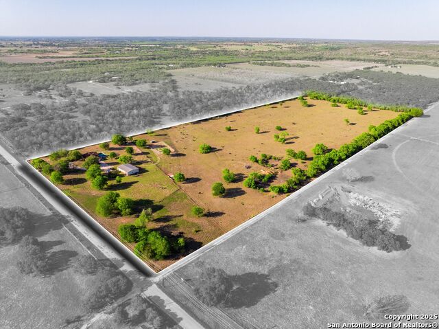 Image 43 of 94 For 2680 County Road 342