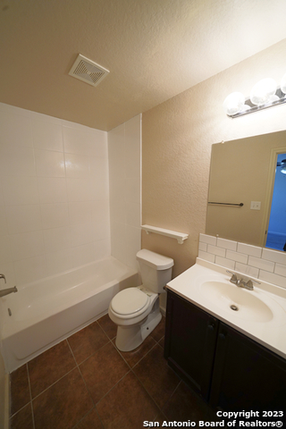 Image 22 of 33 For 5005 Stowers Blvd