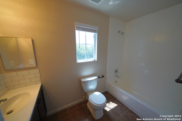 Image 25 of 33 For 5005 Stowers Blvd